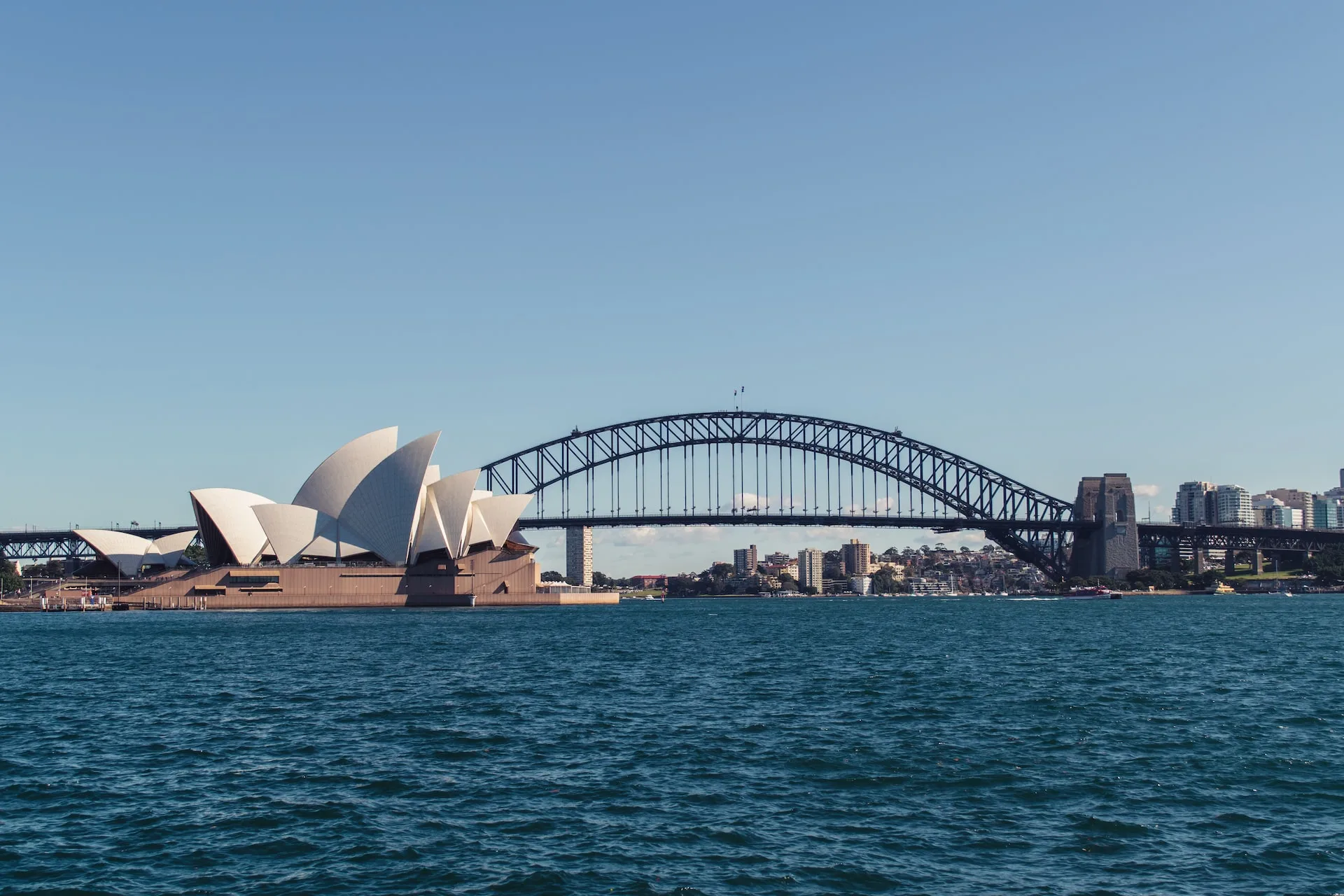 Trending destination Sydney Harbor